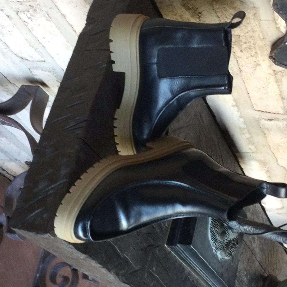 Black Chelsea Ankle Boots with Chunky Sole